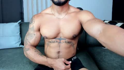 Snapshot of bruce_roldan chatting on 05-12-26, 02:08 bruce roldan online show from 05-12-26, 02:08
