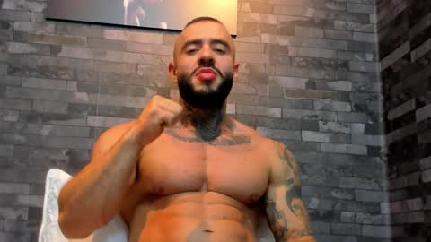 Snapshot of brucedallas chatting on 11-01-25, 12:12 brucedallas online show from 11-01-25, 12:12