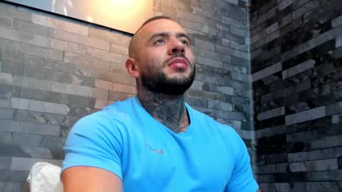 Snapshot of brucedallas chatting on 01-15-26, 03:33 brucedallas online show from 01-15-26, 03:33