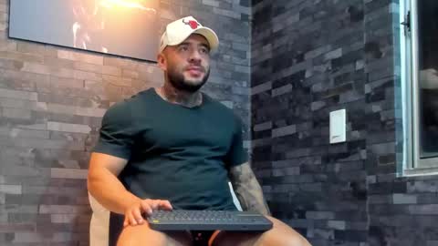 Snapshot of brucedallas chatting on 02-03-26, 01:04 brucedallas online show from 02-03-26, 01:04