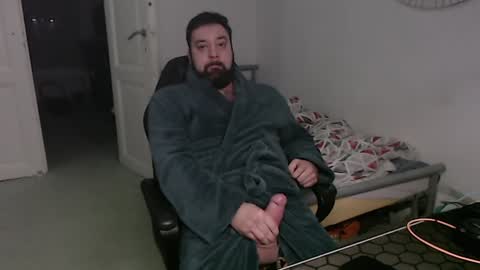 Snapshot of brucemf chatting on 12-01-24, 05:13 Bruce online show from 12-01-24, 05:13