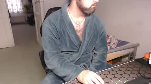 Snapshot of brucemf chatting on 12-14-24, 10:56 Bruce online show from 12-14-24, 10:56