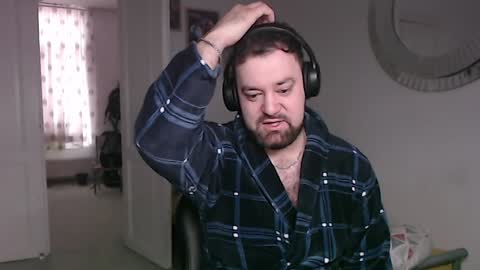 Snapshot of brucemf chatting on 01-04-25, 11:11 Bruce online show from 01-04-25, 11:11