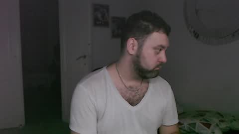 Snapshot of brucemf chatting on 01-06-25, 08:28 Bruce online show from 01-06-25, 08:28