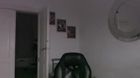 Snapshot of brucemf chatting on 01-23-25, 05:13 Bruce online show from 01-23-25, 05:13