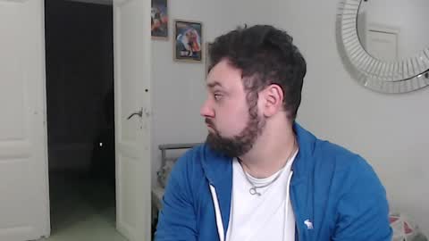 Snapshot of brucemf chatting on 01-25-25, 06:35 Bruce online show from 01-25-25, 06:35