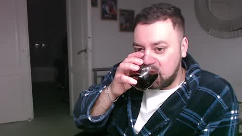 Snapshot of brucemf chatting on 02-07-25, 06:24 Bruce online show from 02-07-25, 06:24