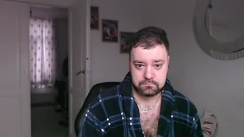 Snapshot of brucemf chatting on 02-08-25, 08:31 Bruce online show from 02-08-25, 08:31