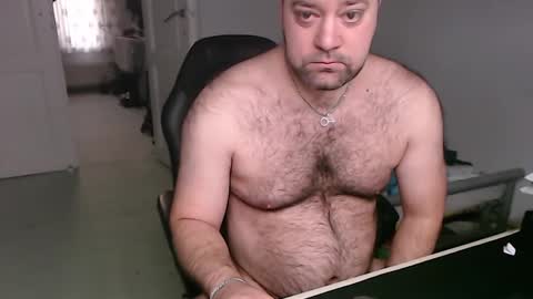 Snapshot of brucemf chatting on 02-14-25, 07:17 Bruce online show from 02-14-25, 07:17