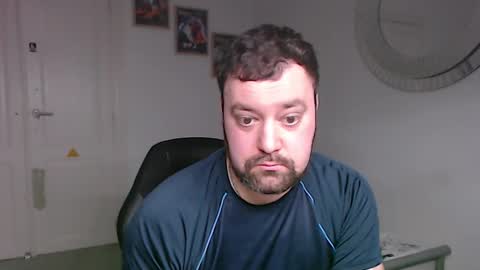 Snapshot of brucemf chatting on 03-08-25, 05:33 Bruce online show from 03-08-25, 05:33