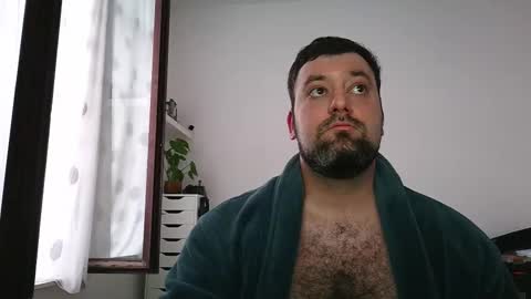 Snapshot of brucemf chatting on 09-12-25, 04:51 Bruce online show from 09-12-25, 04:51