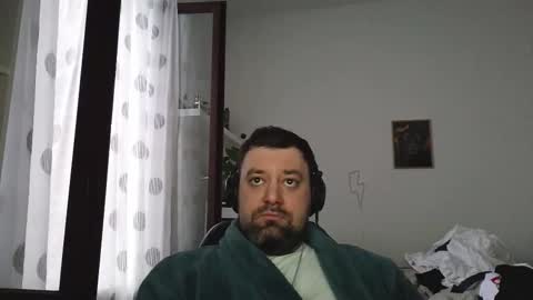 Snapshot of brucemf chatting on 09-14-25, 05:12 Bruce online show from 09-14-25, 05:12