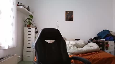 Snapshot of brucemf chatting on 09-21-25, 12:07 Bruce online show from 09-21-25, 12:07