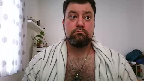 Snapshot of brucemf chatting on 09-22-25, 03:36 Bruce online show from 09-22-25, 03:36