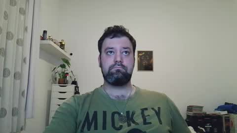 Snapshot of brucemf chatting on 10-04-25, 07:56 Bruce online show from 10-04-25, 07:56