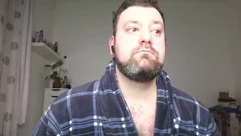 Snapshot of brucemf chatting on 11-19-25, 05:02 Bruce online show from 11-19-25, 05:02