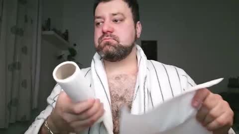 Snapshot of brucemf chatting on 11-25-25, 05:24 Bruce online show from 11-25-25, 05:24