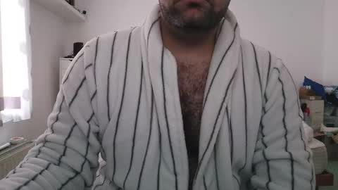 Snapshot of brucemf chatting on 02-08-26, 07:56 Bruce online show from 02-08-26, 07:56