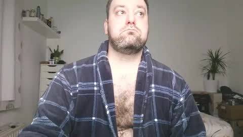 Bruce online show from 04-15-26, 07:32