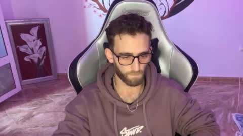 Snapshot of brulink103 chatting on 12-25-24, 04:11 ganjatalks online show from 12-25-24, 04:11