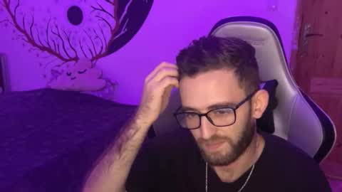 Snapshot of brulink103 chatting on 09-17-25, 01:24 ganjatalks online show from 09-17-25, 01:24