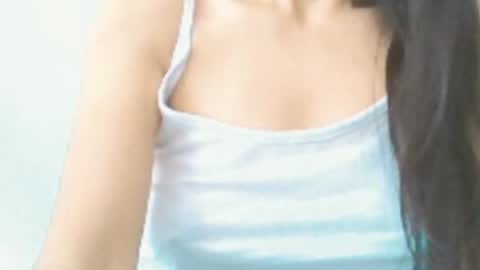 Snapshot of brunela chatting on 05-27-26, 08:00 brunela online show from 05-27-26, 08:00