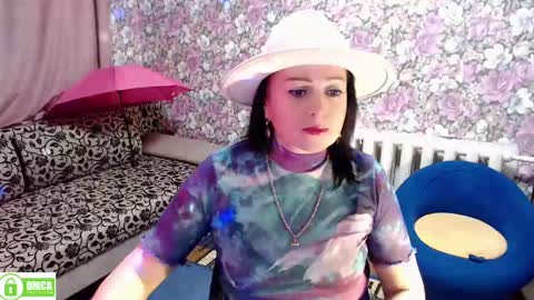 Julia online show from 12-21-24, 11:34