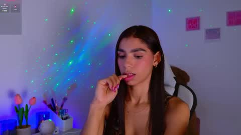 SARAH  online show from 12-01-25, 05:56