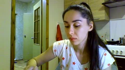 Ellis online show from 12-17-24, 04:00