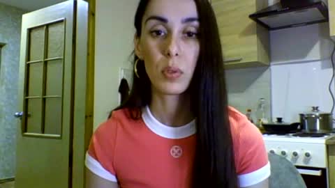 Ellis online show from 12-19-24, 02:24