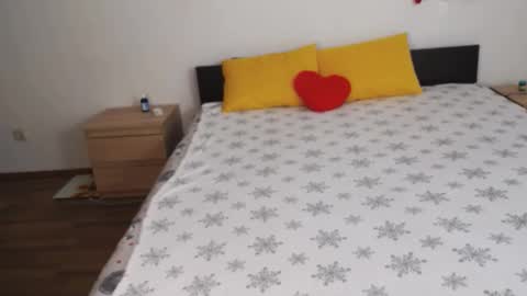 Ellis online show from 02-21-25, 04:37