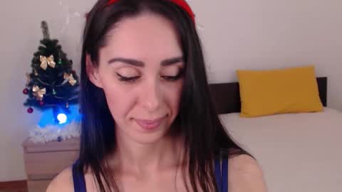 Ellis online show from 12-15-25, 01:59