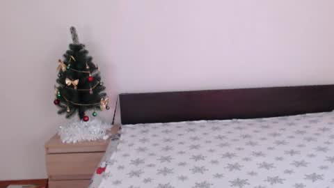 Ellis online show from 12-23-25, 08:23