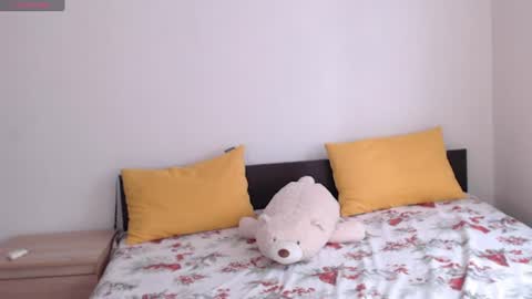Snapshot of brunettgirl_ chatting on 07-28-26, 06:20 Ellis online show from 07-28-26, 06:20