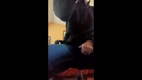 Snapshot of bruno5629 chatting on 04-06-26, 12:06 bruno5629 online show from 04-06-26, 12:06