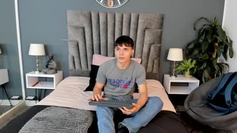 Bruno Bellini online show from 11-19-25, 11:21