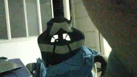 bruno_col online show from 11-05-25, 03:17