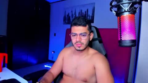 Snapshot of bruno_diaz31 chatting on 12-17-24, 02:11 Bruno online show from 12-17-24, 02:11