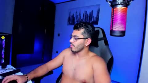 Snapshot of bruno_diaz31 chatting on 12-25-24, 11:00 Bruno online show from 12-25-24, 11:00