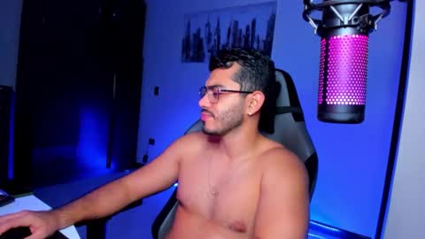 Snapshot of bruno_diaz31 chatting on 01-04-25, 04:12 Bruno online show from 01-04-25, 04:12