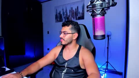 Snapshot of bruno_diaz31 chatting on 01-30-25, 02:49 Bruno online show from 01-30-25, 02:49