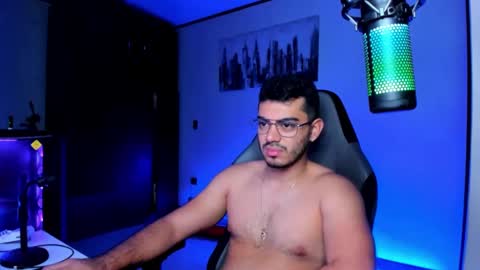 Snapshot of bruno_diaz31 chatting on 03-03-25, 02:59 Bruno online show from 03-03-25, 02:59