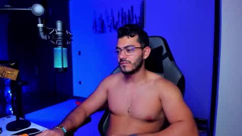Snapshot of bruno_diaz31 chatting on 10-15-25, 10:48 Bruno online show from 10-15-25, 10:48