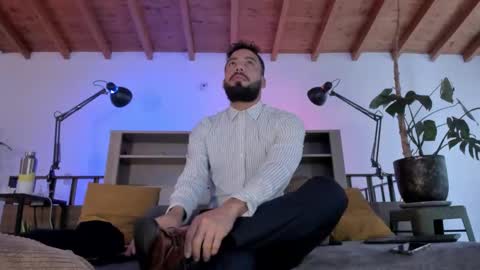 Andres Suarez online show from 03-07-26, 03:09