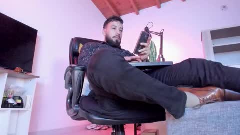 Andres Suarez online show from 03-25-26, 01:00