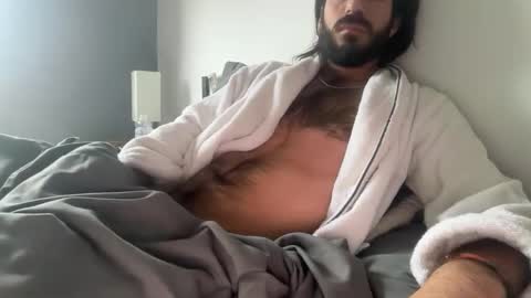 Snapshot of brunobaibe3399 chatting on 04-19-26, 01:43 Sebastian online show from 04-19-26, 01:43
