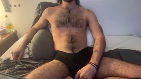 Snapshot of brunobaibe3399 chatting on 04-28-26, 02:38 Sebastian online show from 04-28-26, 02:38
