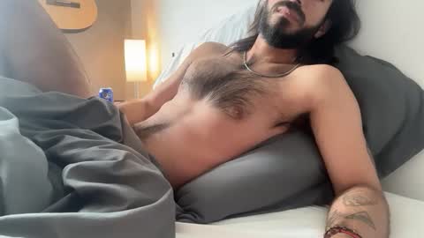 Snapshot of brunobaibe3399 chatting on 05-21-26, 03:41 Sebastian online show from 05-21-26, 03:41