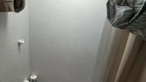 Snapshot of brushsquach chatting on 03-06-25, 04:49 Steve... aka SkinnieDippin aka TimberTramp online show from 03-06-25, 04:49