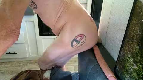 Snapshot of brushsquach chatting on 09-22-25, 06:10 Steve... aka SkinnieDippin aka TimberTramp online show from 09-22-25, 06:10